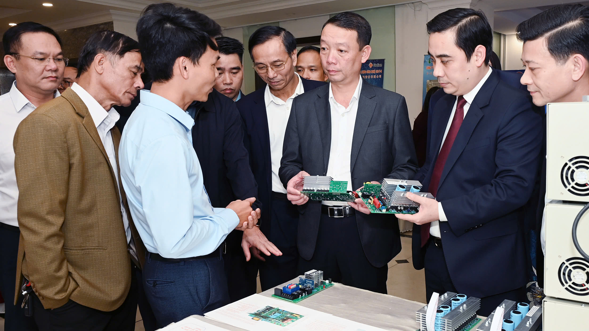 Chuyển đổi số